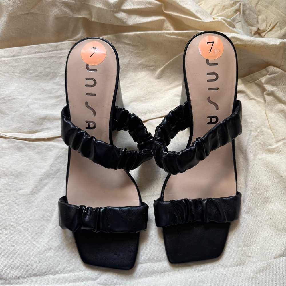 Unisa Black Strappy Heels